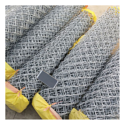 il PVC di Mesh Fencing Hot Dipped Galvanized del collegamento a catena di 75mm ha ricoperto