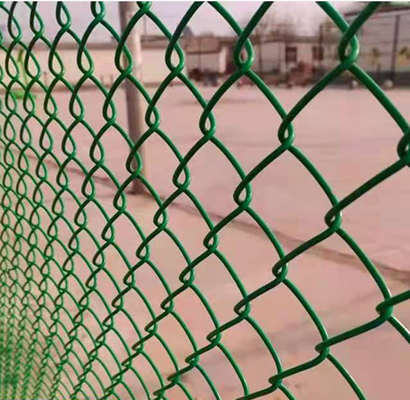 Il verde ha galvanizzato il recinto rivestito di plastica del collegamento a catena di 6 calibri 10 piedi