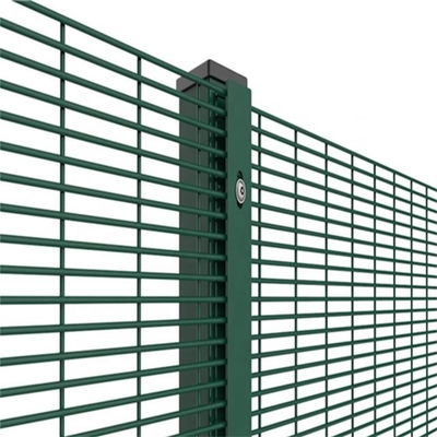 Caldo immerso ha galvanizzato 358 il livello saldato di Mesh Security Fence Anti Corrosion 2.4m