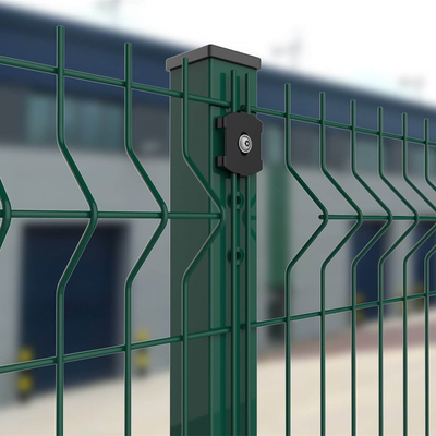RAL verde 6005 3D ricoperto PVC ha saldato il recinto di filo metallico Width 2m 2.2m